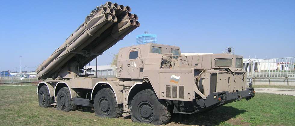 Russian-made Smerch rocket launcher ( Wikicommons )