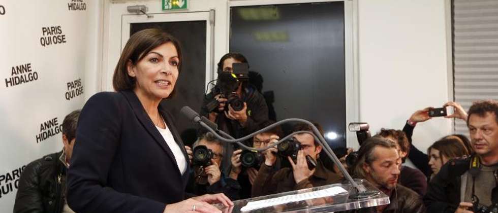 Newly elected mayor of Paris, French Socialist party deputy Anne Hidalgo delivers a speech at her campaign headquarters in Paris, on March 30, 2014 ( Joel Saget (Pool/AFP) )